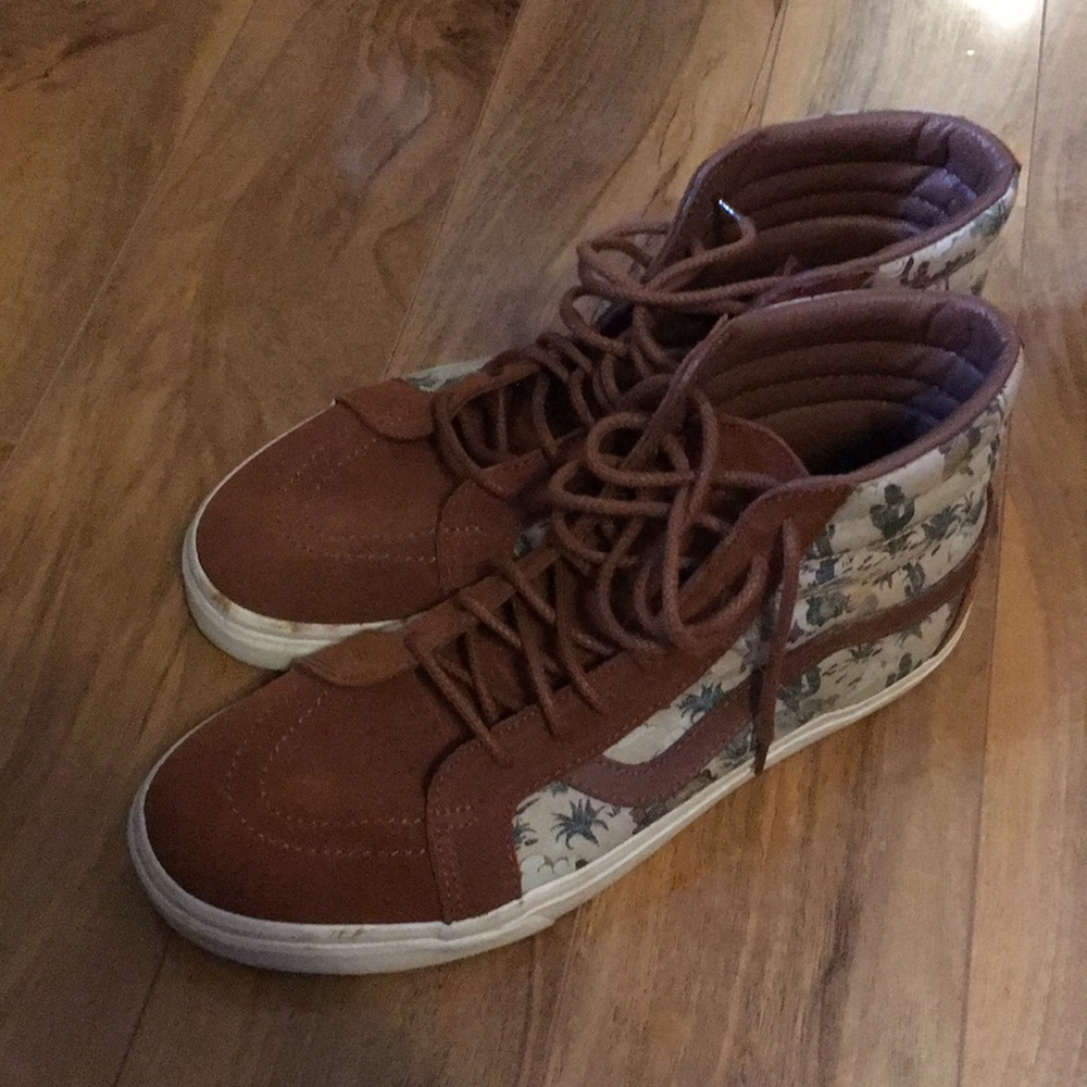 Men’s Size 11.5 Vans Hi-Top